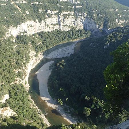 Le Rocher De Sampzon Екстериор снимка