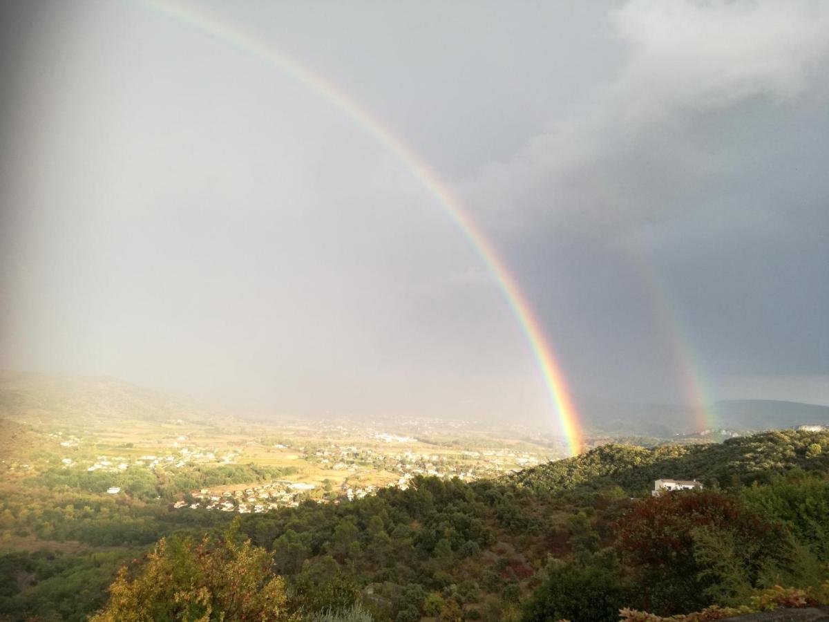 Le Rocher De Sampzon Екстериор снимка